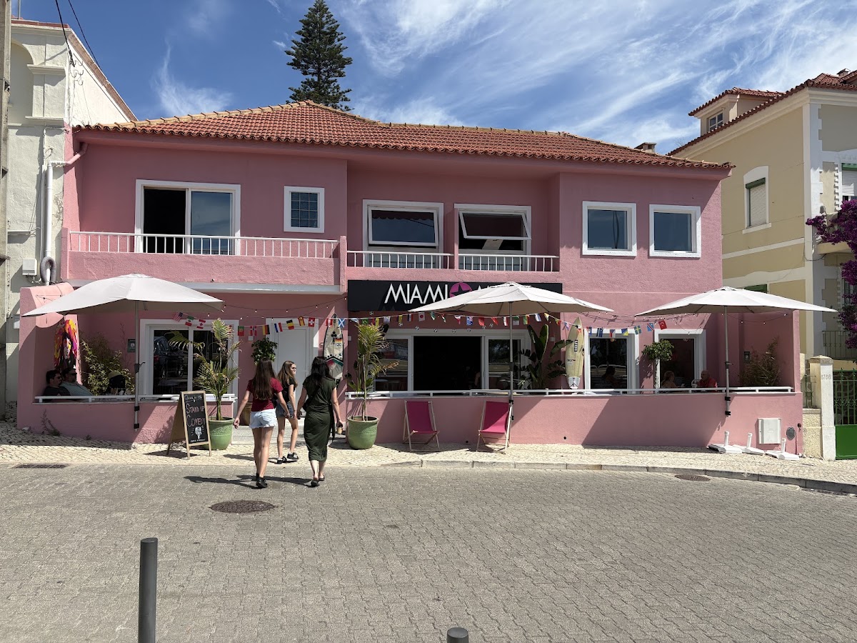 Miami Mami frontage in bright daylight